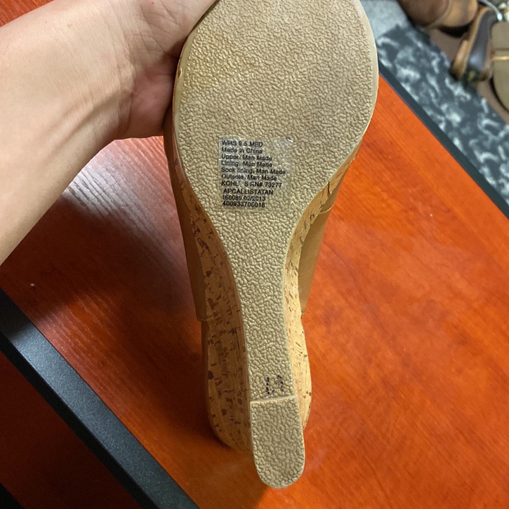 NWOT APT 9 cork wedges - Picture 3 of 5